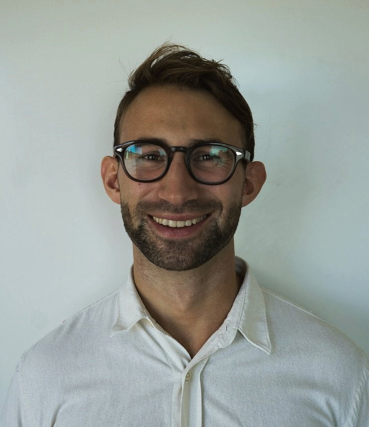 Live Longer - Malcolm_-_Om_Oss